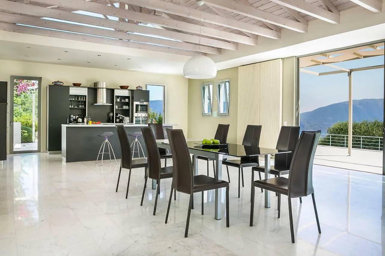 Matsoukáta Aloni Villa - Contemporary Villa With Private Pool & Sea Views, Fiskardo 0*,  יוון