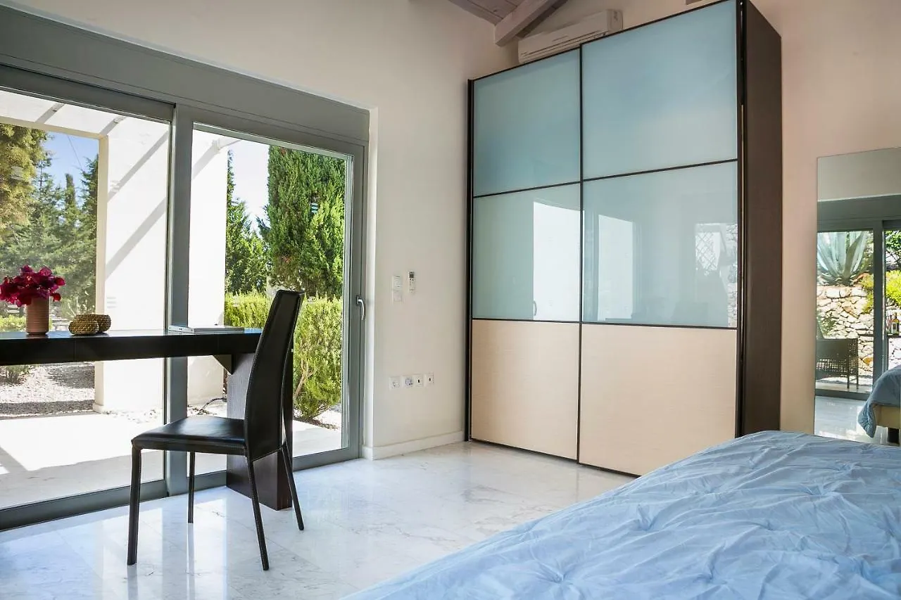Matsoukáta Aloni Villa - Contemporary Villa With Private Pool & Sea Views, Fiskardo