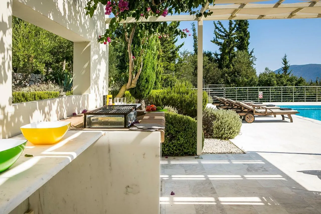 Matsoukáta Aloni Villa - Contemporary Villa With Private Pool & Sea Views, Fiskardo